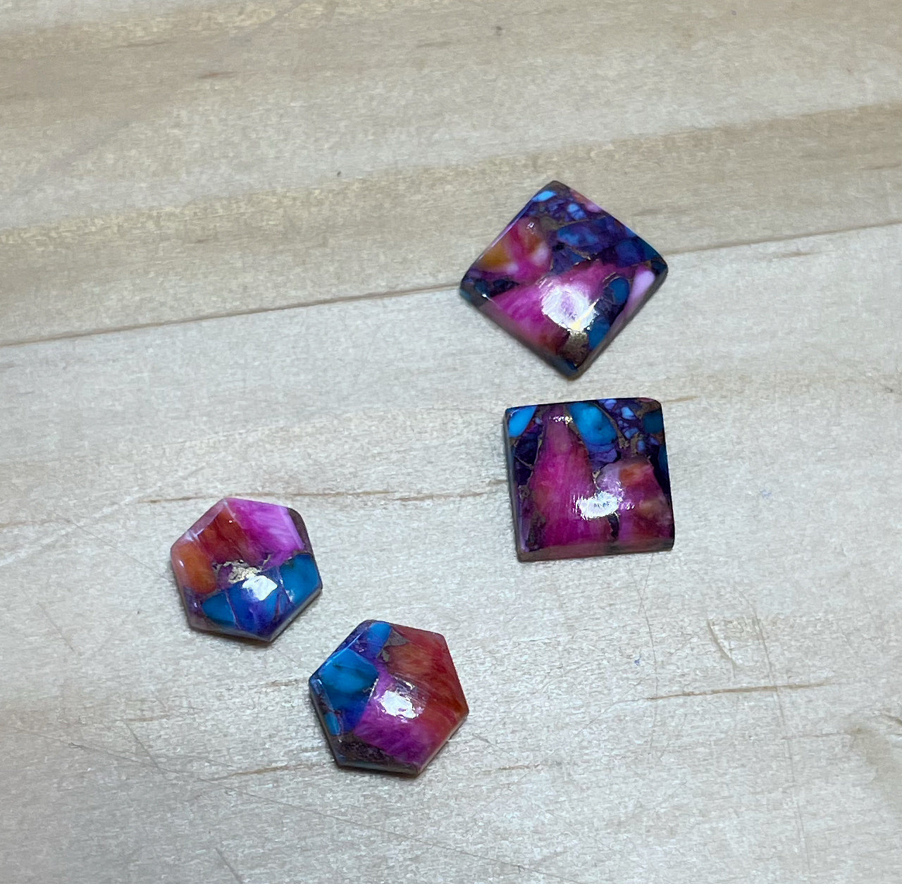 Pink Oyster Turquoise - Cabochons