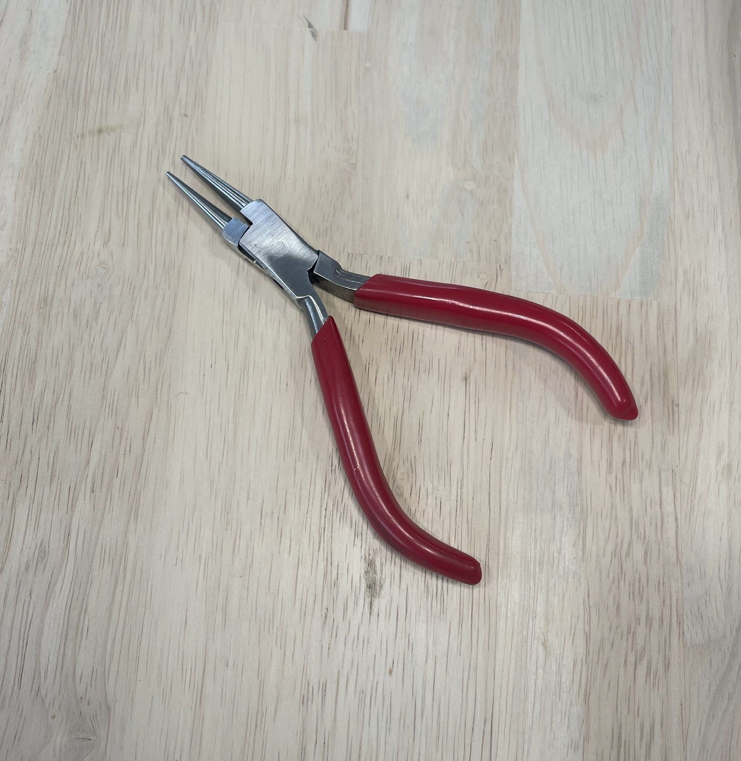 Economy Round Nose Pliers