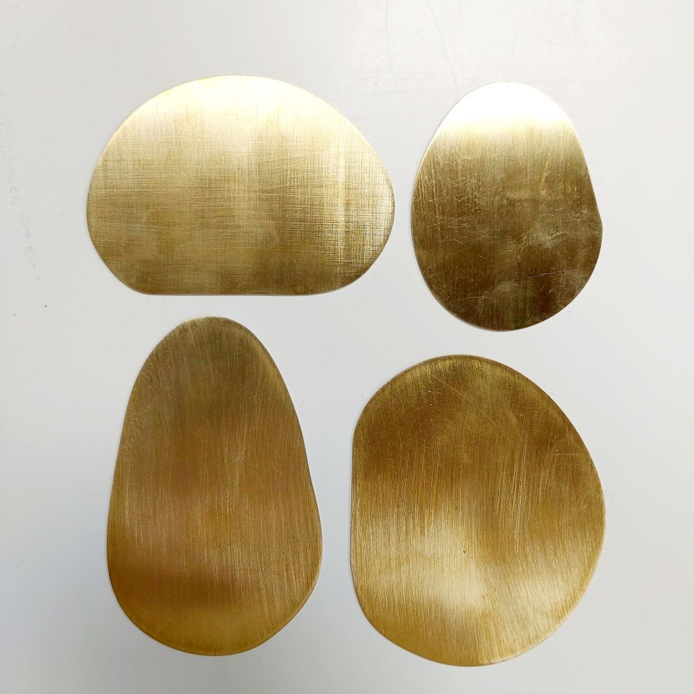 Brass Pebble Ribs