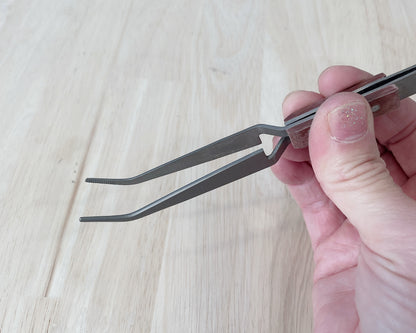 Cross Locking Tweezers