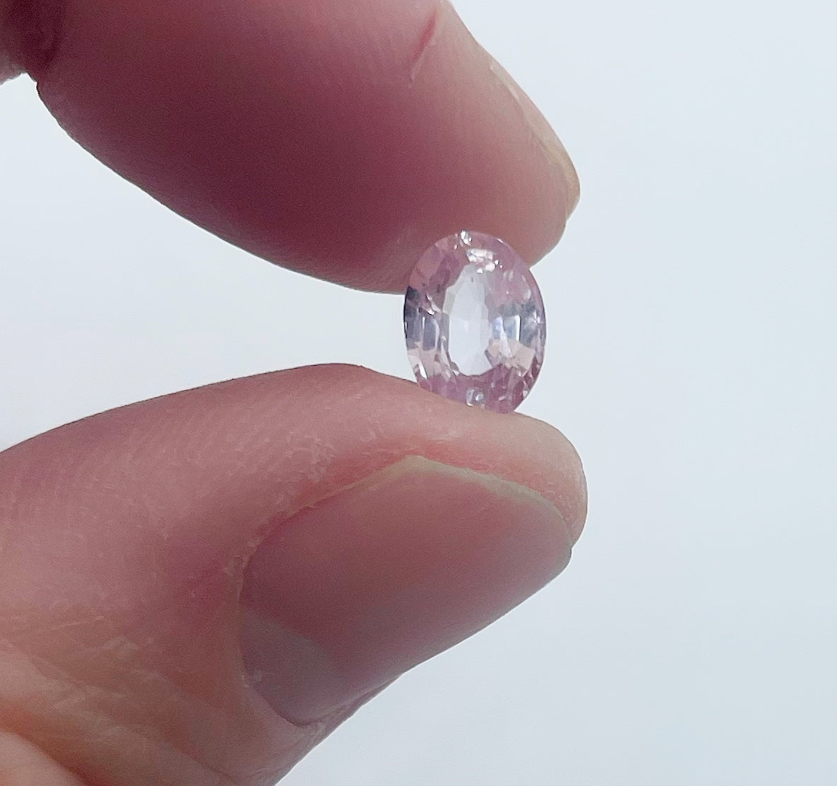 Pale Pink Sapphire - Oval Cut Facet