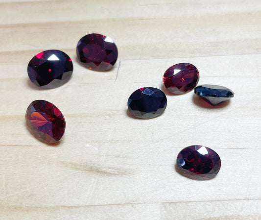 Cubic Zirconia, Garnet - Oval Cut Facet