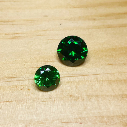 Cubic Zirconia -Emerald Green, Round