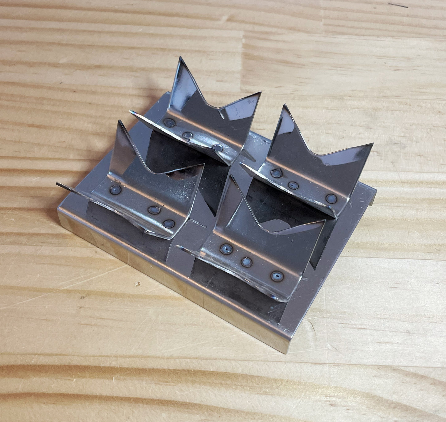 4 Trivet Enamel Stilt