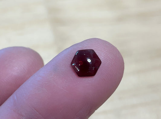 Garnet - Hexagon