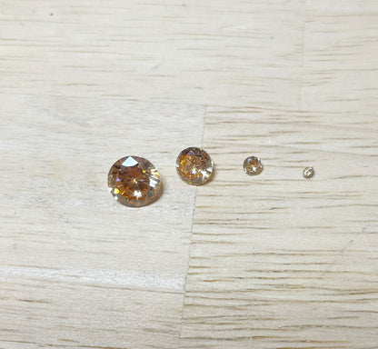 Cubic Zirconia -Golden Yellow, Round