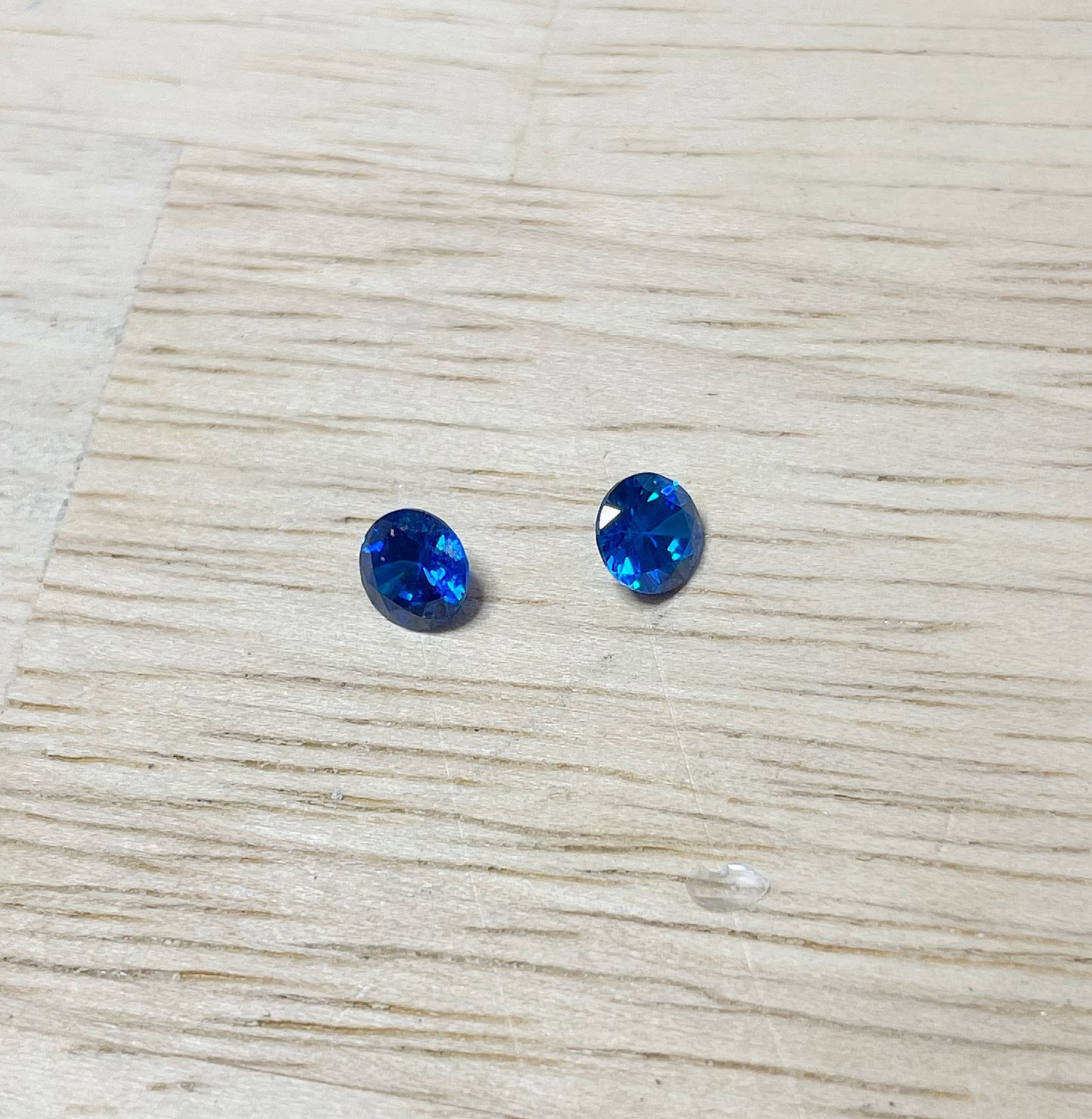 Cubic Zirconia -Swiss Blue, Round