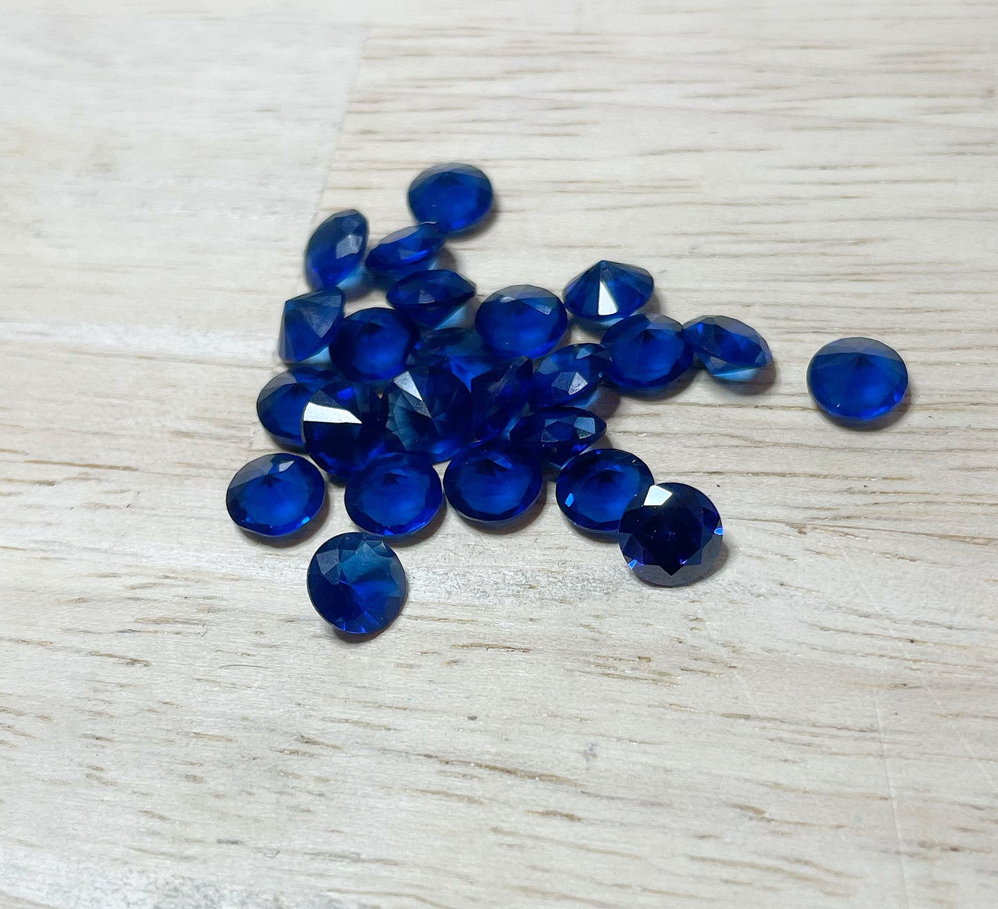 Cubic Zirconia -Sapphire Blue, Round