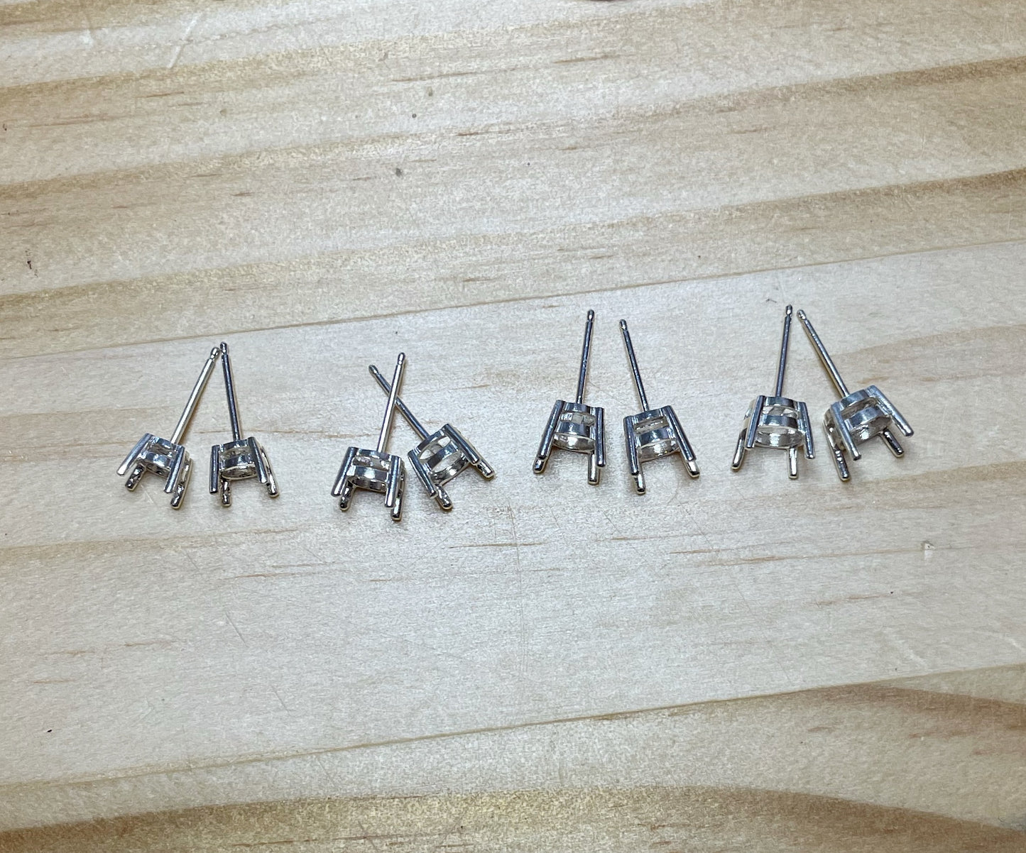 Gallery Claw Setting Studs - Sterling Silver
