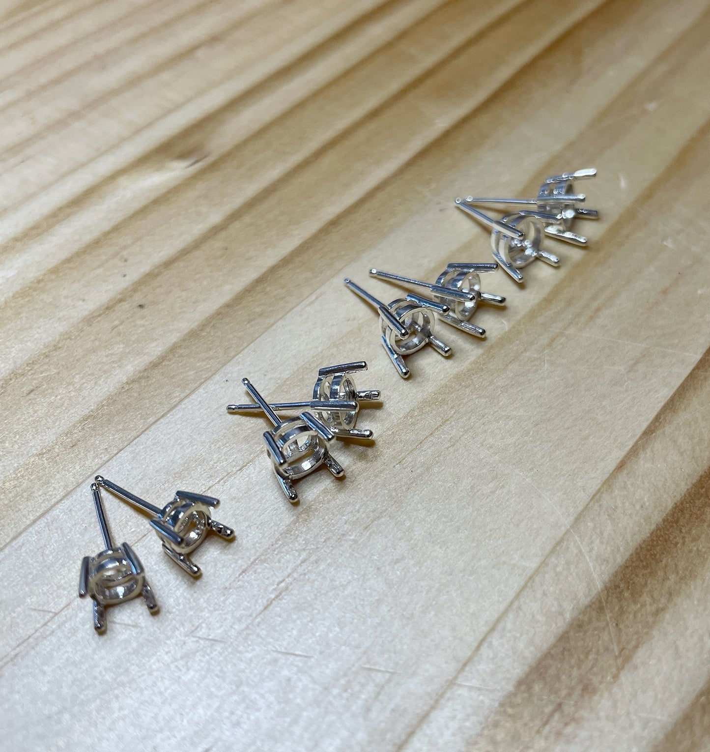 Gallery Claw Setting Studs - Sterling Silver