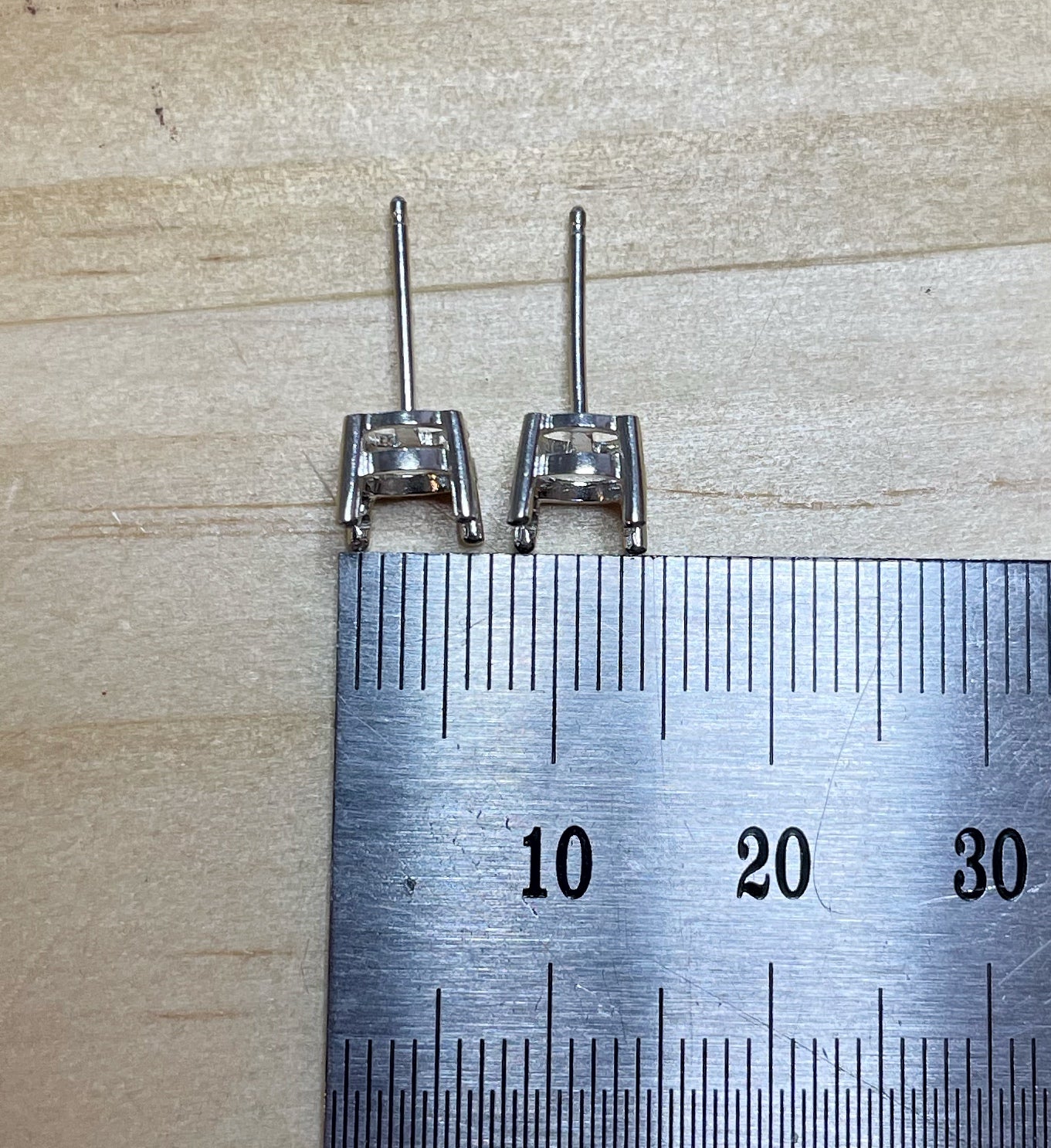 Gallery Claw Setting Studs - Sterling Silver