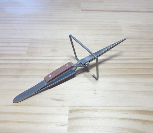 Cross Locking Tweezers With Stand
