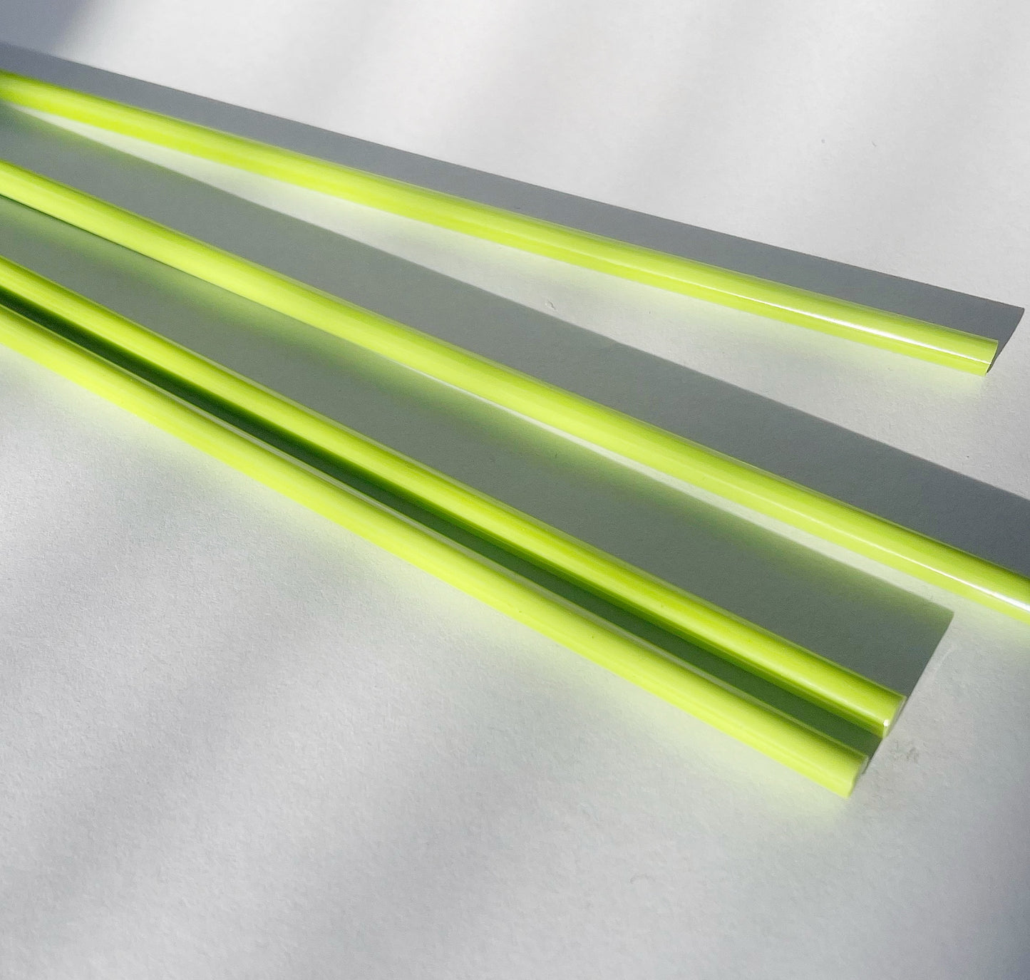 Pea Green: Glass Rod