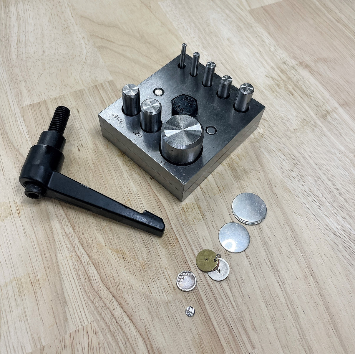 Precision Disc Cutter – Workspace Tools