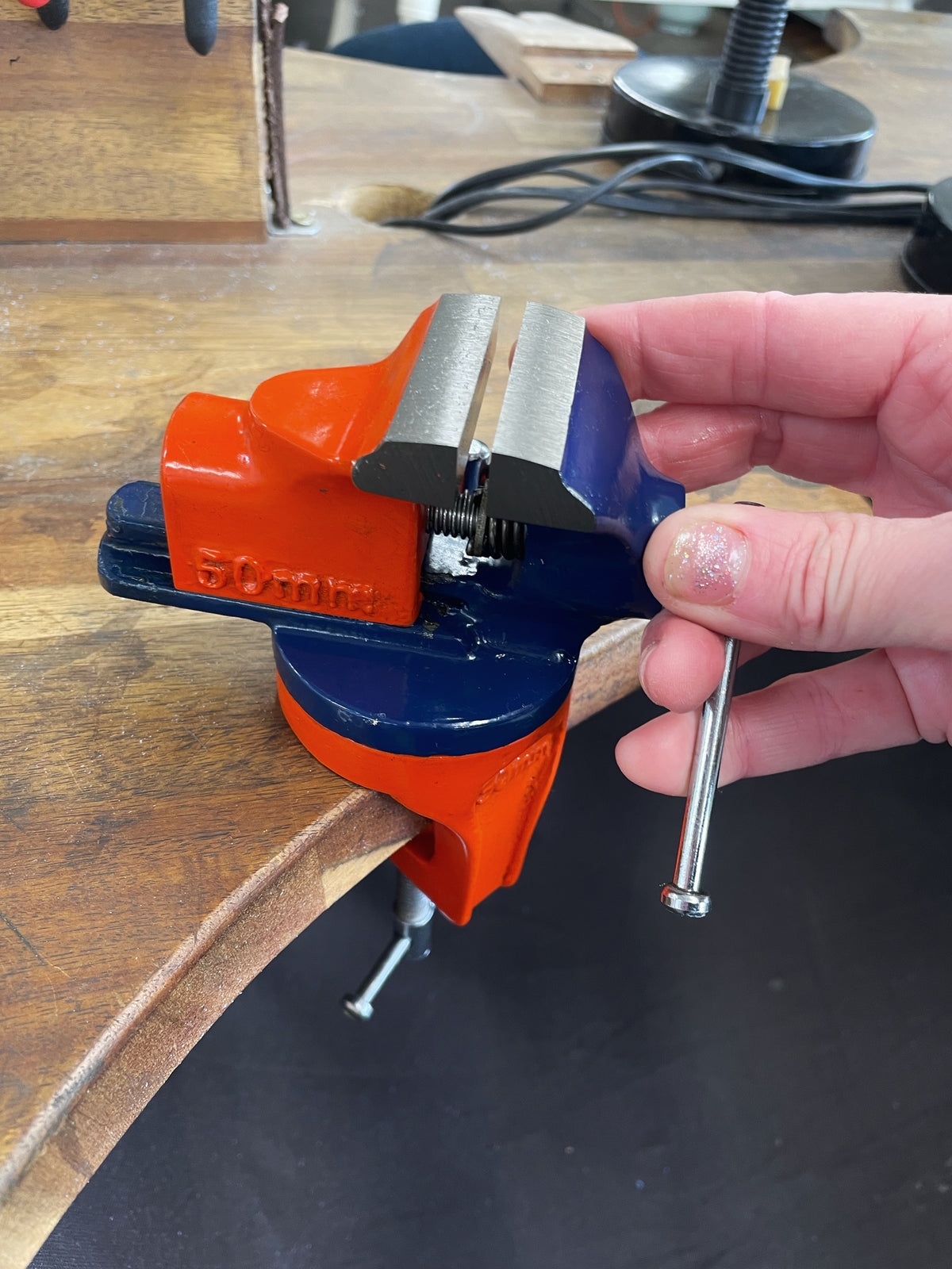 Vicecript Tools Swivel Bench Vice – Workspace Tools