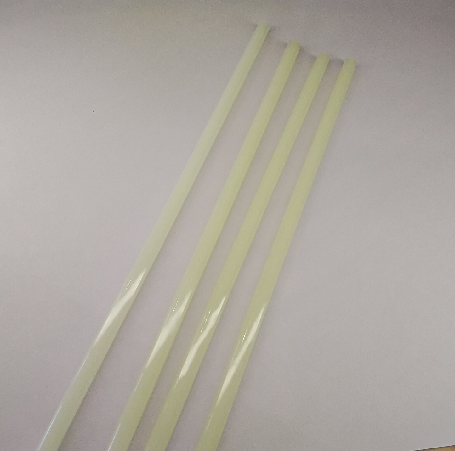 Ivory Alabaster Glass Rod