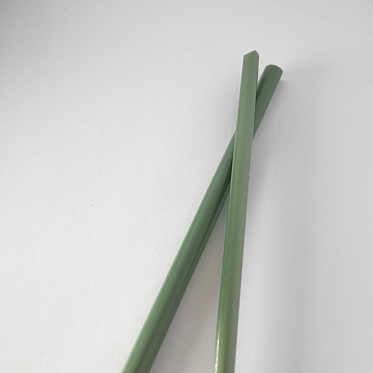 Leaf Men: Opaque Glass Rod